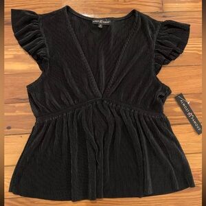 Almost Famous Women’s Black V-Neck Blouse Top Size Medium